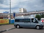 Бесплатный автобус Genser в пункт аренды автомобилей АрендаАвто-ств на ул.Добролюбова